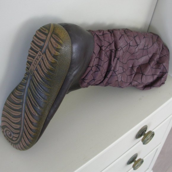 Naot Burgundy Boots - Picture 4 of 12